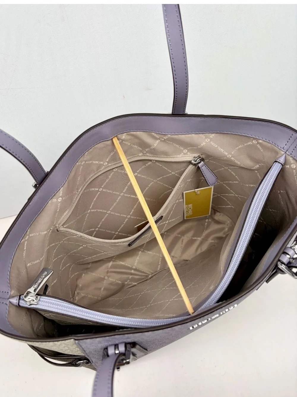 Michael Kors Voyager MK Logo Tote Shoulder Bag with Matching Wallet Lilac Multi